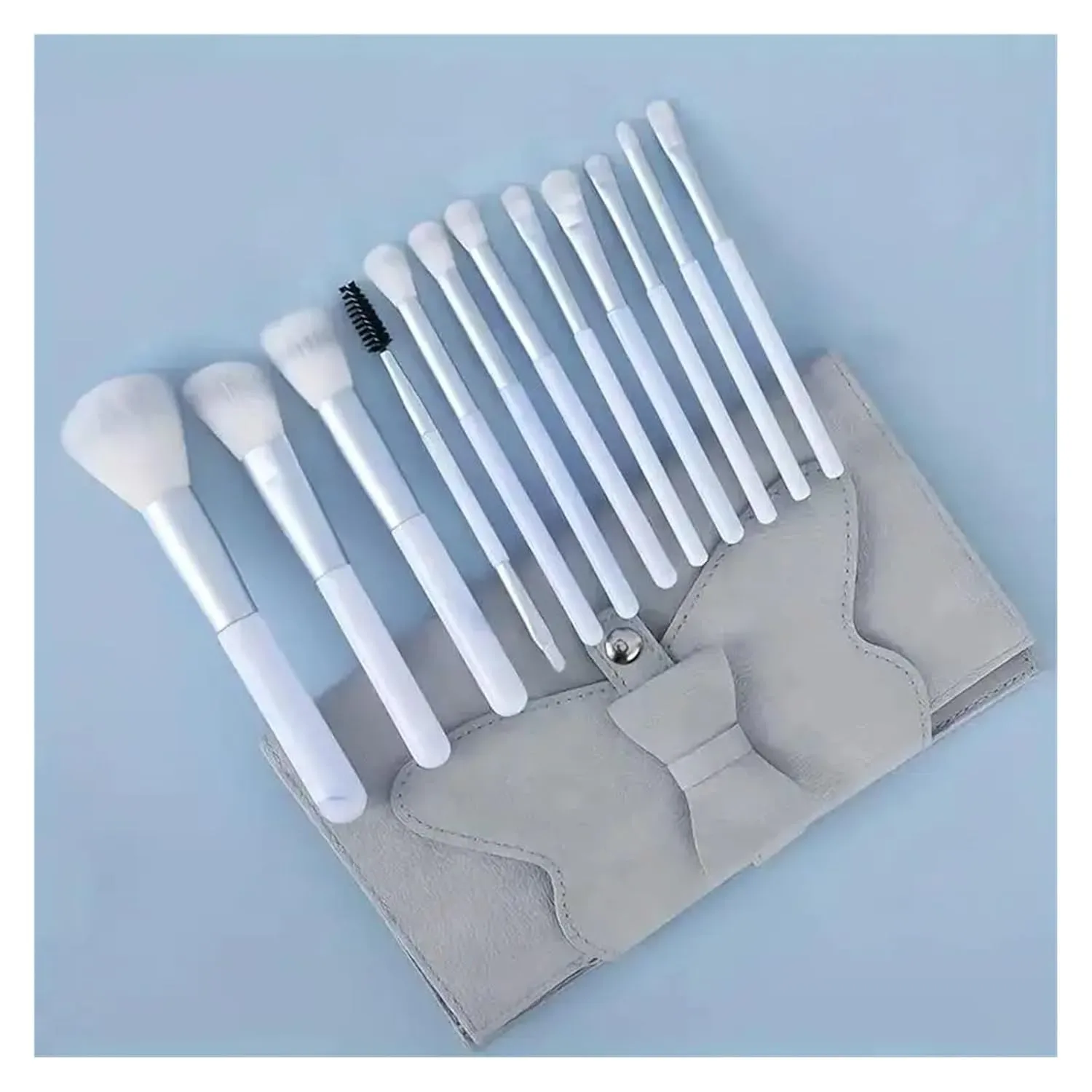 12Pcs Blue Makeup Brushes Set, Professional Foundation Powder Blending Blush Concealer Synthetic Fiber Bristles Brush(Apricot)