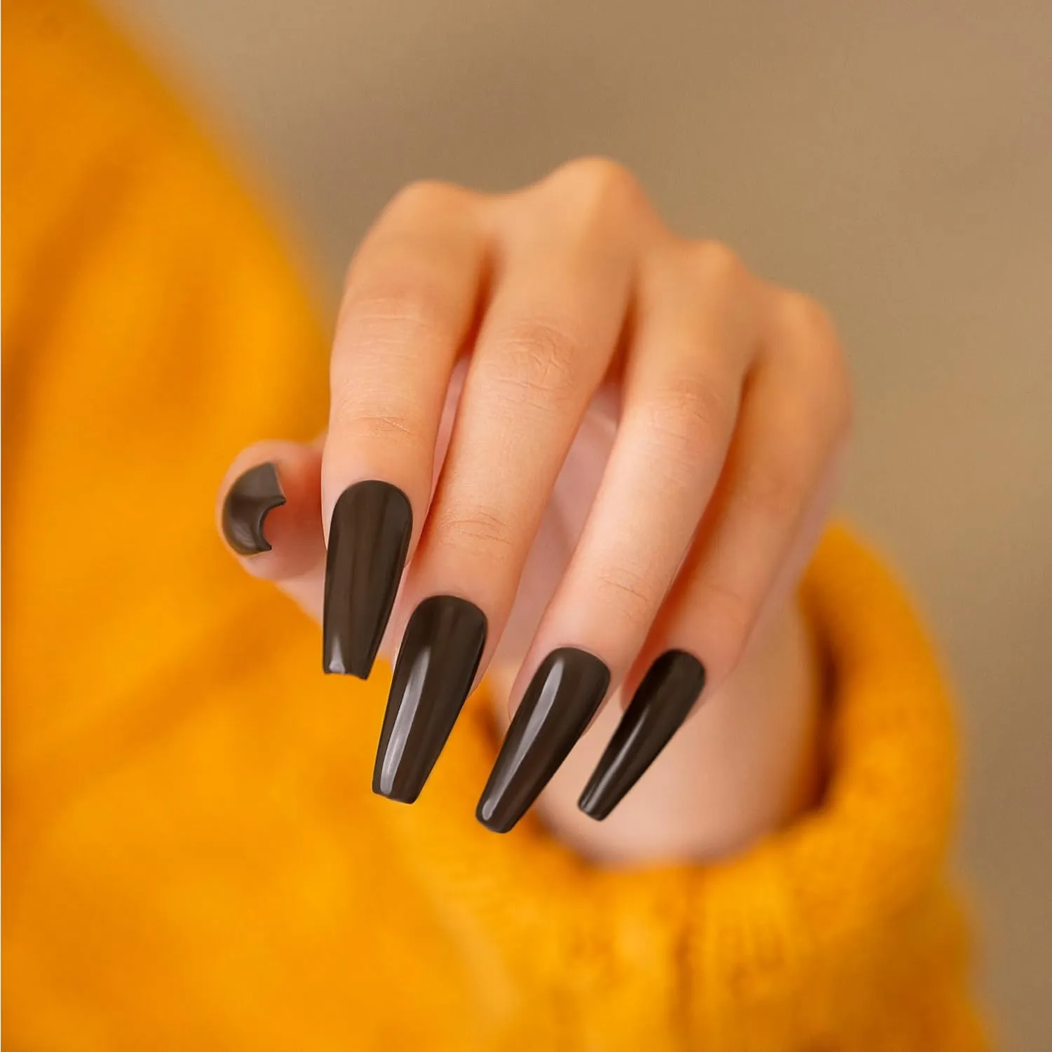 Gelish Trio Fall Collection In Frame – 3-Piece Set, 15ml Gelish Gel Polish, 15ml Morgan Taylor Lacquer, 1.5oz Gelish Xpress Dip, Gel-Lacquer-Dip Combo for Stunning Nails (Artwork In Progress, 15mL)