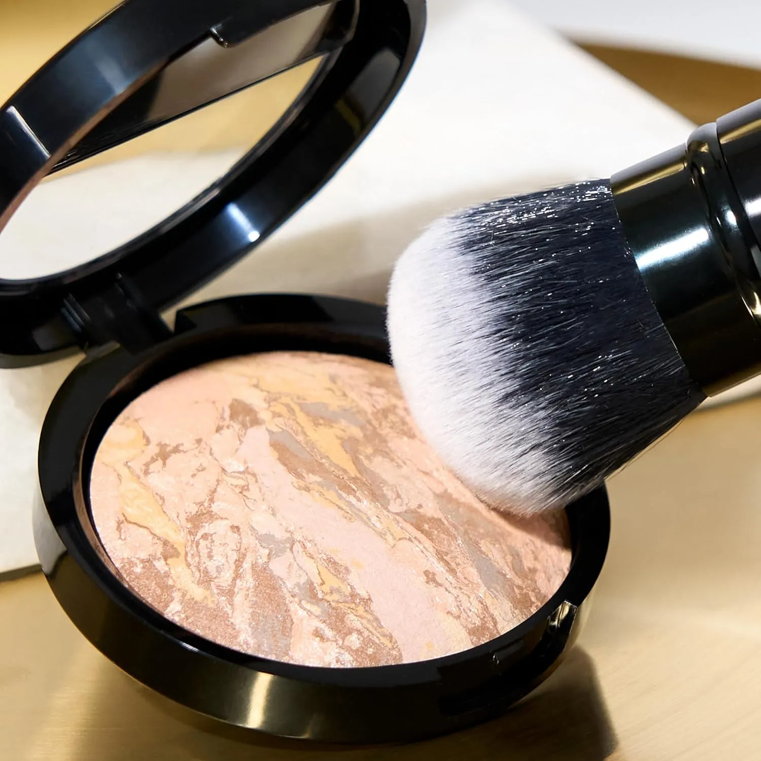 LAURA GELLER NEW YORK Laura's Must-Haves Kit 3pc: Baked Balance-n-Brighten Powder Foundation, Sand   Spackle Skin Perfecting Makeup Primer, Hydrate   Airbrush Round Kabuki Brush