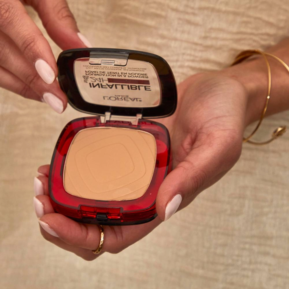 LOREAL INFALLIBLE Up 24H Fresh Wear Foundation In A Powder بودرة الأساس من لوريال بارس