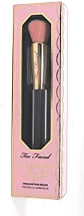Too Faced Diamond Light Highlighting Brush